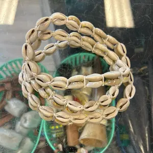 Double cowrie shell eleke