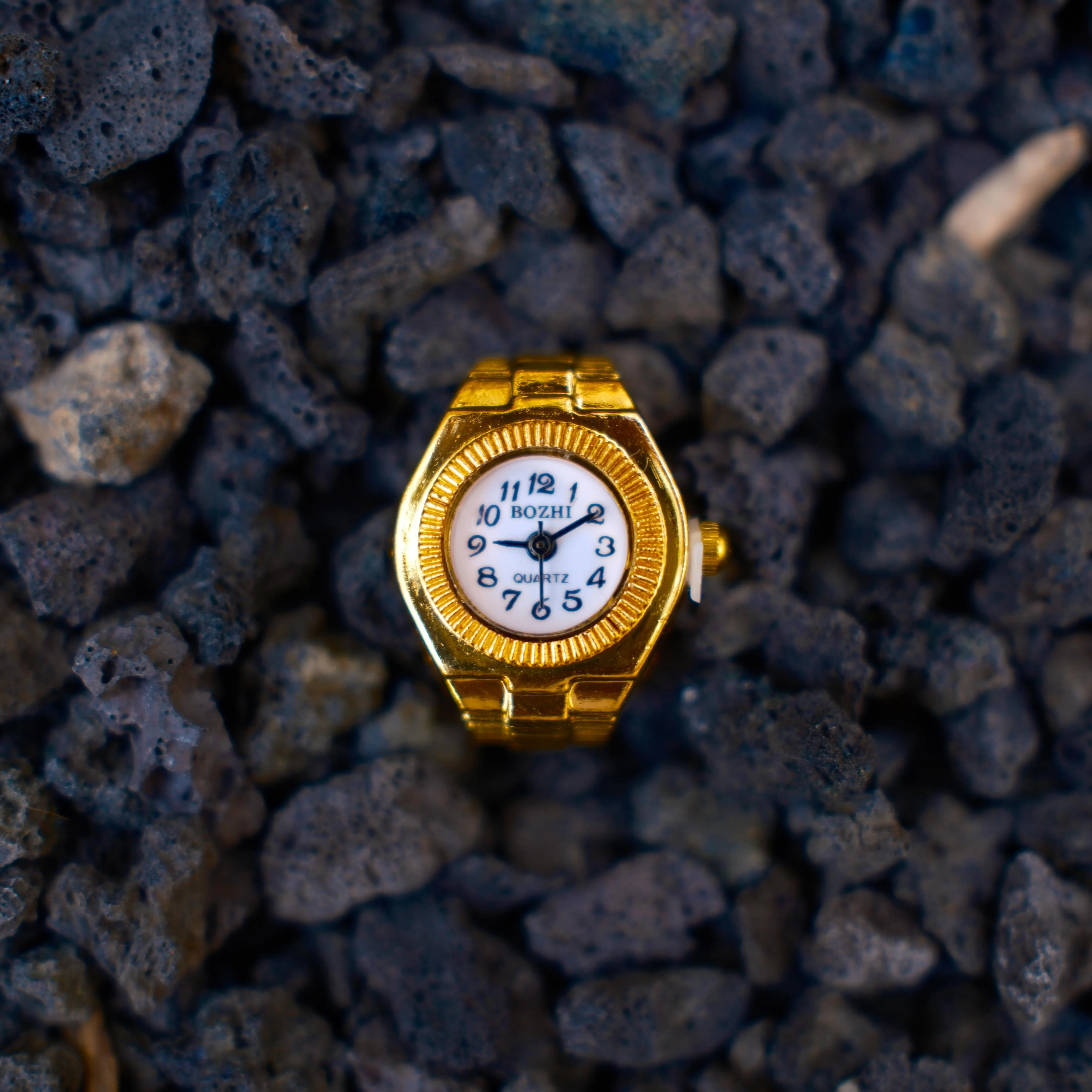 Bozhi "Gold" Series Watch Rings Simple & Inclusive Design Universal Appeal Fashion Accessory Creative Adjustable Clock Rings Finger Ring Watches Perfect Gift