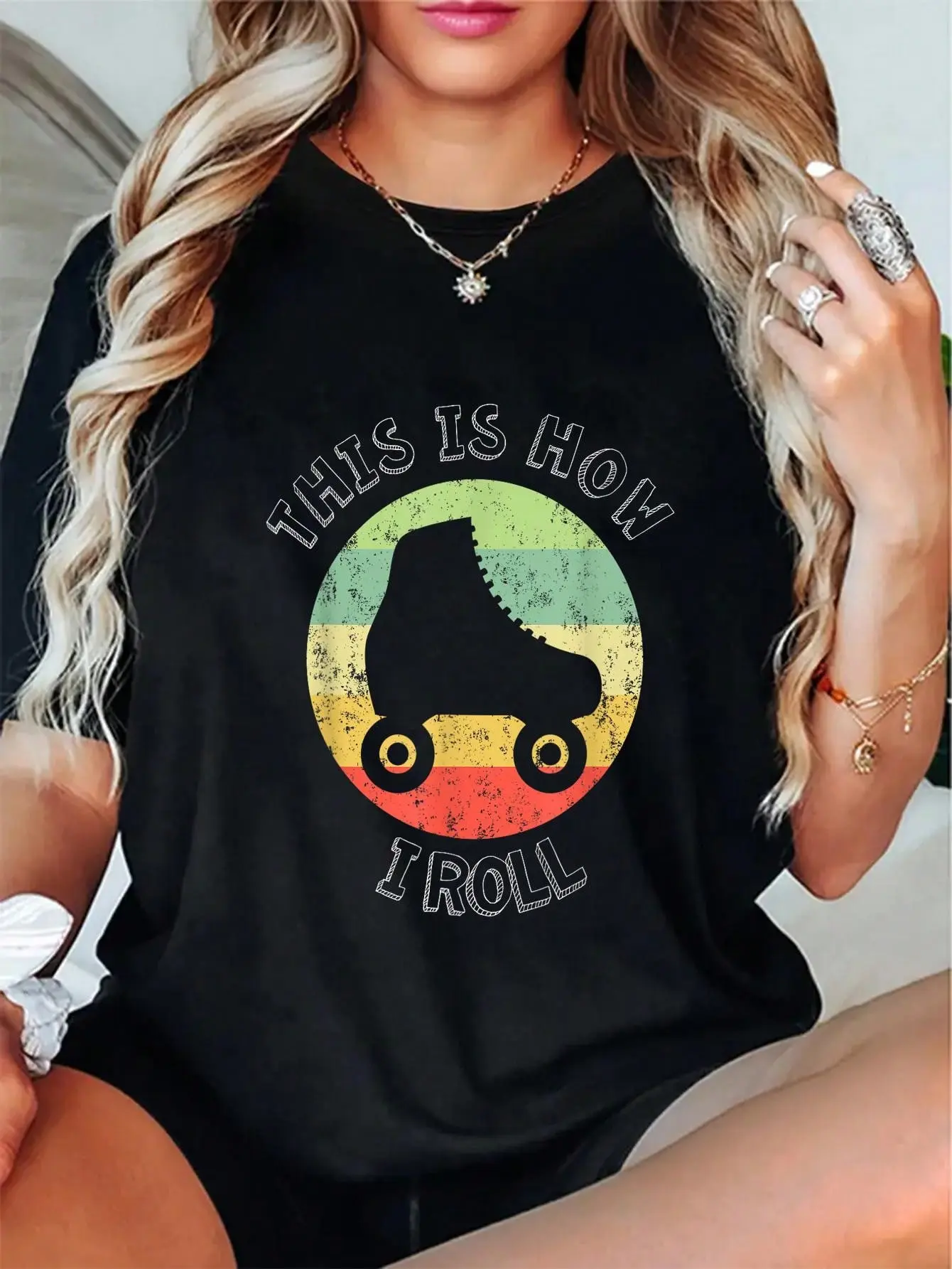 100% Cotton 70's This Is How I Roll Vintage Retro Roller Skates T-Shirt Round Neck Short Sleeve T-Shirt Women's Men Graphic Tee