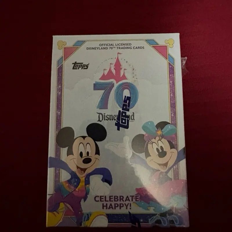 Topps Disneyland 70th blaster pack