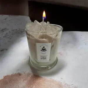 Crème brûlée candle