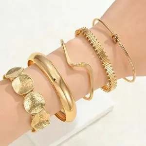 5-Piece Women's Fashion Bracelet Set – Vintage & Geometric Irregular Wave Knot Design, Trendy and Exaggerated Multi-Layered Stack, Perfect for Daily Wear, Vacations, Dates, Parties, Holiday Gifts for Girlfriend, Mom, or Friends