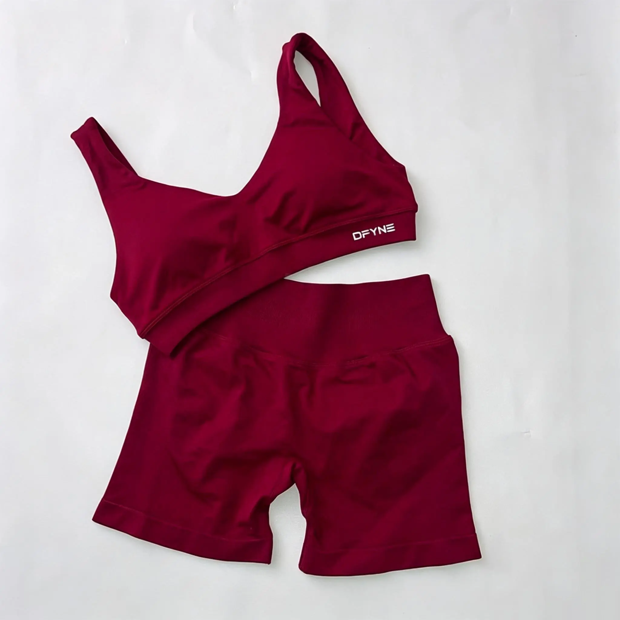 DFYNE Seamless 2 Piece Workout Set for Women, High Support Sports Bra & Butt Lifting Shorts, Yoga Running Gym Fitness Outfit