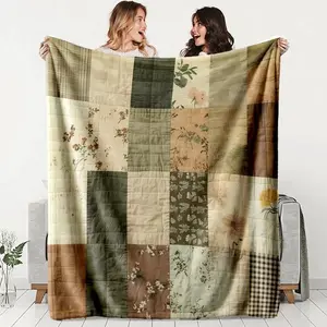 Vintage Patchwork Floral Flannel Blanket Soft Lightweight Warm Ideal for Bed Sofa Office Camping Travel Cozy Throw Blanket Perfect Gift