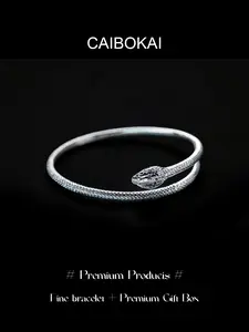 Elegant Snake Cuff Bracelet, Long-Lasting Color, Non-Oxidizing, Smooth Texture, High-Quality Gift Box, Perfect for All Seasons