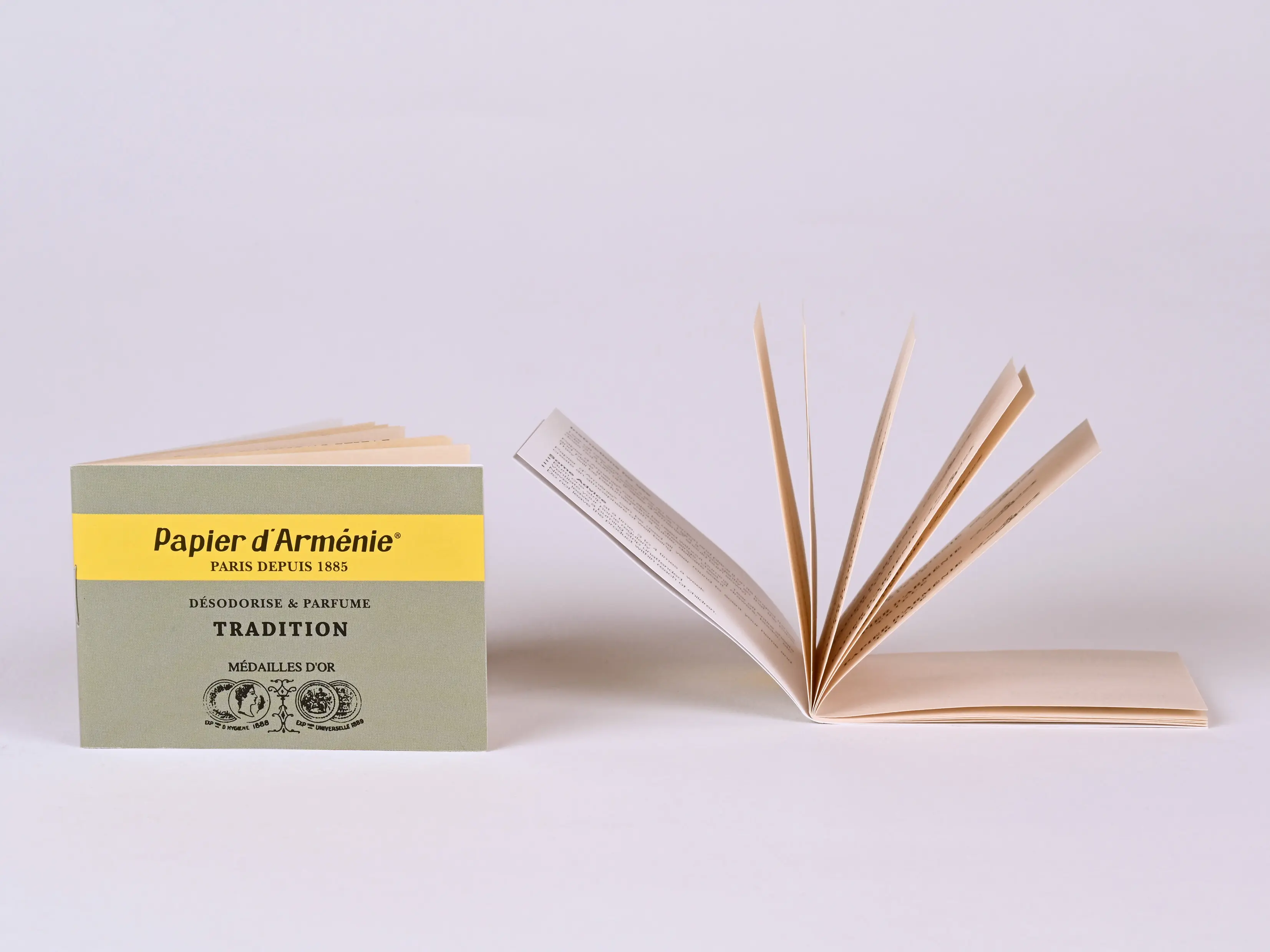 Papier d'Armenie Paper Incense Booklet TRADITION fragrance french scent home perfume Hand Container Light Vanilla Aroma Scented