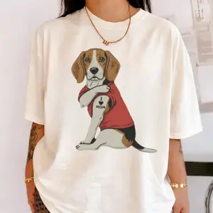 Beagle T-Shirt Featuring Tattooed Dog Illustration, I Love Mom Graphic Tee for Pet Owners, Unique Retro Animal Lover Apparel