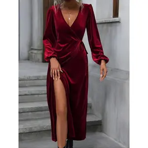 Elegant women’s wine party dress, velvet mid-length evening gown, stylish long-sleeve A-line formal wear for special occasions