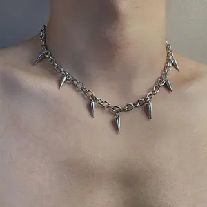 Cool Choker Chain Necklace for Men and Women, Rivet Cone Pendant, Hip-hop Boho Accessory
