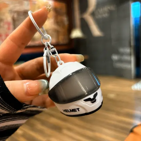 Mini Luminous Helmet Keychain Cute LED Night Light BagCharm Motorcycle Safety Warning Pendant Trendy Luggage& Backpack Accessory Gift for Riders cool car key chain