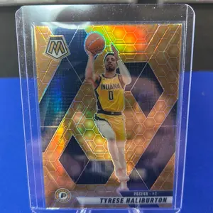 Tyrese Haliburton — 2024-25 Panini Mosaic Reactive Yellow Mosaic Prism