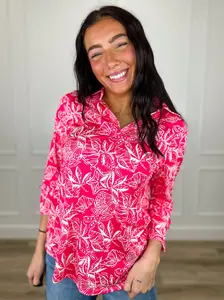 Dear Scarlett Set Me Free Lightweight 3/4 Sleeve Pink Top - True to Size Stretchy Knit Seashell Print Beach Womenswear