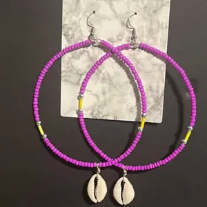 Dangle Hoops with Cowrie Shell (medium size/Light weight)