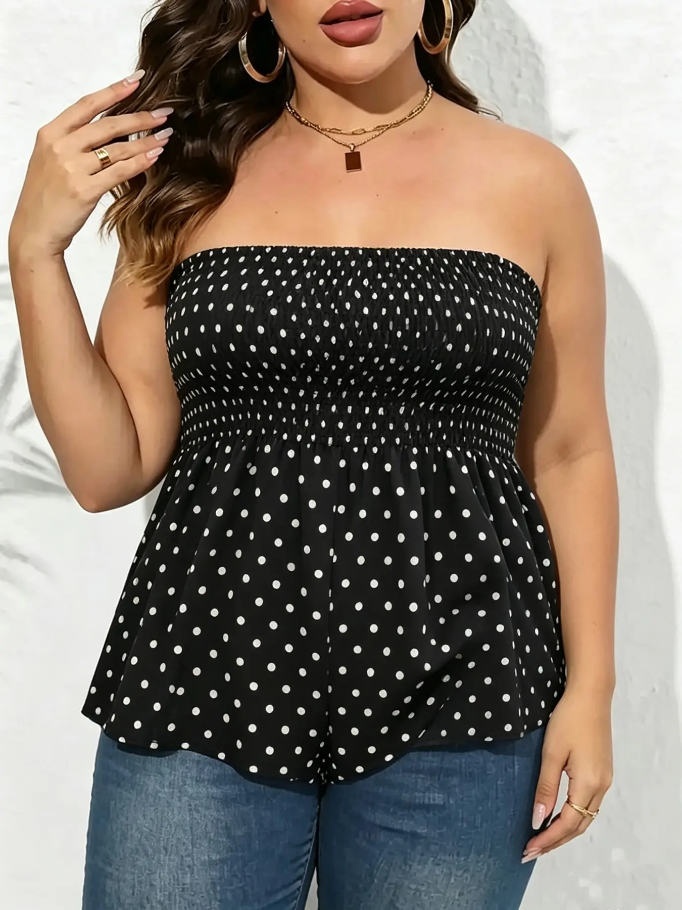Plus Size Women's Ruched Strapless Top, Casual Summer Sleeveless, Casual Fashion Sleeveless, Casual Elegant Sleeveless, Comfortable, Stylish and Chic Design, Perfect for Casual Wear, Ideal for Daily, Available in Multiple Sizes