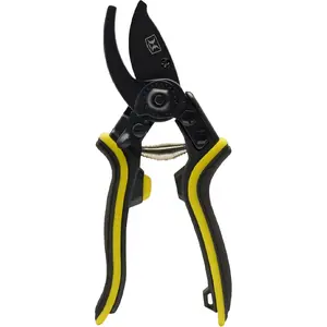 Hawk Hand Pruner w/High Carbon Steel SK5 Blade