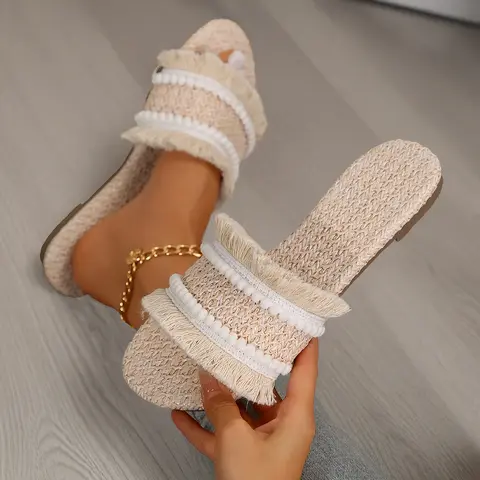 Women's Slip-On Fashion Sandals Tassels and Straw Fabric - Bohemian Style Sandals for Trendy Ladies