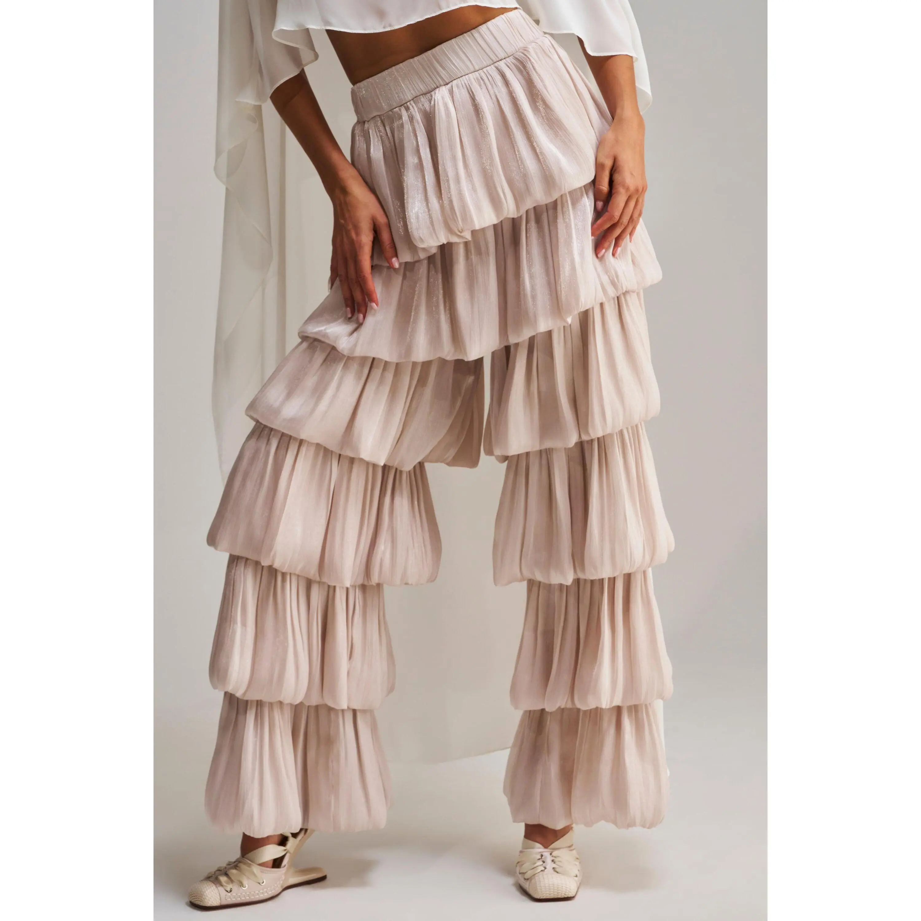 STAR OF THE NIGHT FLOUNCY PANT IN IVORY