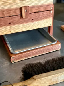 Framed Worm Bin Catch Tray – USA Made Commercial Grade Sheet Pan – 1x2 Redwood Frame