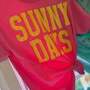 Sunny Days on Pink