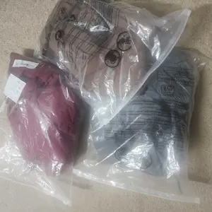 review image 0