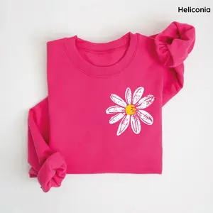 Daisy Sweatshirt, Retro Floral Crewneck for Women, Casual Long Sleeve Pullover, Soft Cotton Cozy Top, Vintage Flower Graphic Everyday Outfit Gift
