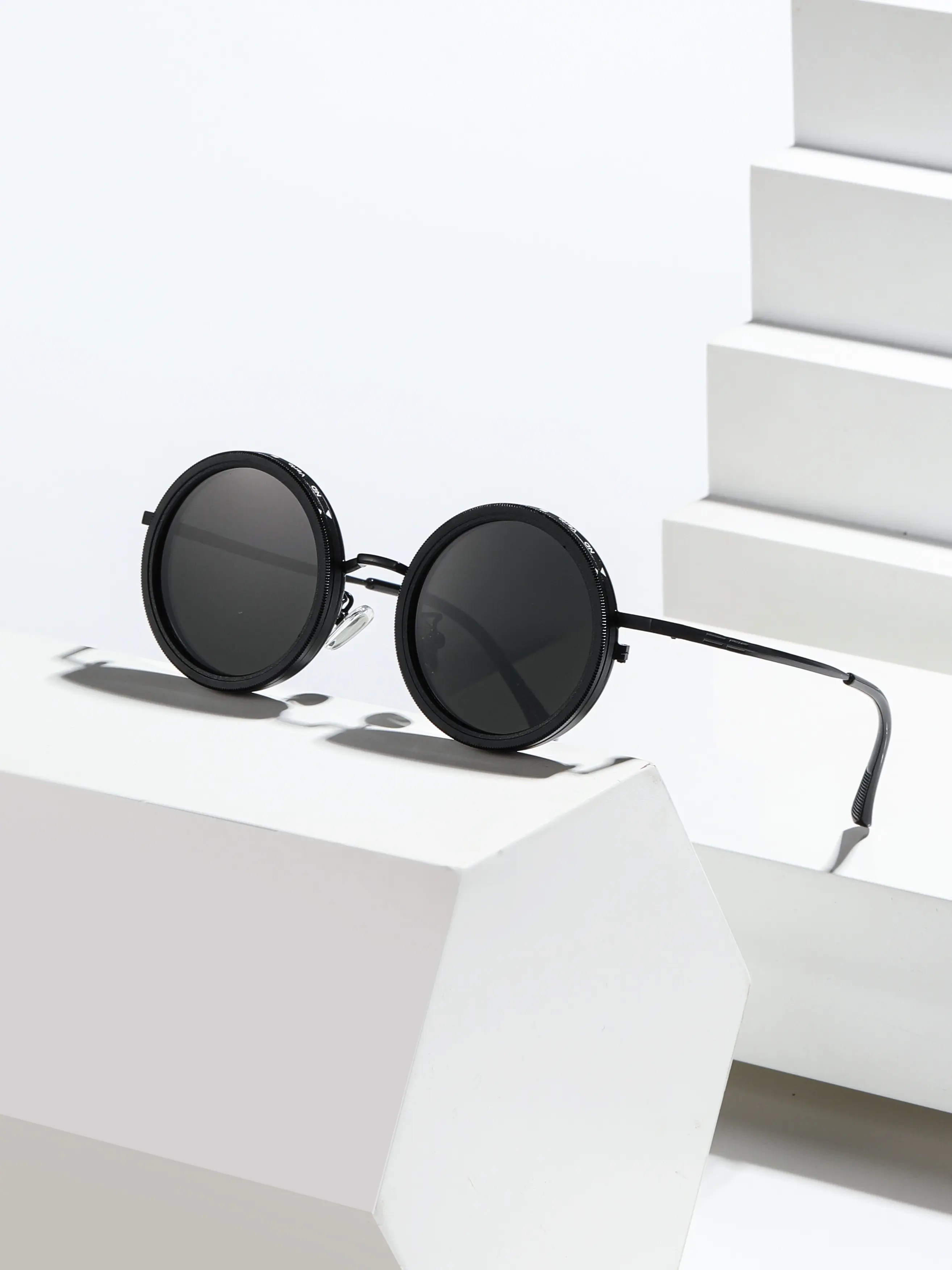 Men's Tunable Chroma Sunglasses, 1-9 Levels Tunable Chroma Glasses, Stepless Chroma Glasses, Round Tone, Suitable for Driving, Outdoor Use