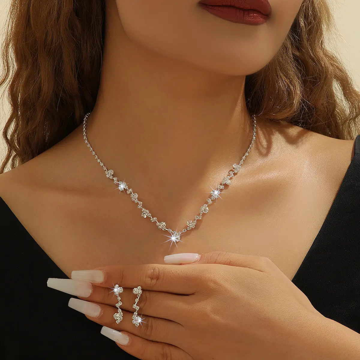 Bridal Jewelry Set for Women, Silver Plated Rhinestone Choker Necklace and Hypoallergenic Dangle Earrings for Wedding, Anniversary, Engagement