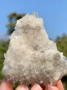 1pc Clear Natural Beautiful White Chrysanthemum Quartz Crystal, Natural Clear Quartz Crystal Cluster - Raw Lemurian Quartz Specimen with Large Faceted Prisms & Sharp Lemurian Flower Points, White Quartz Crystal Formation ，Bohemian Home Decor