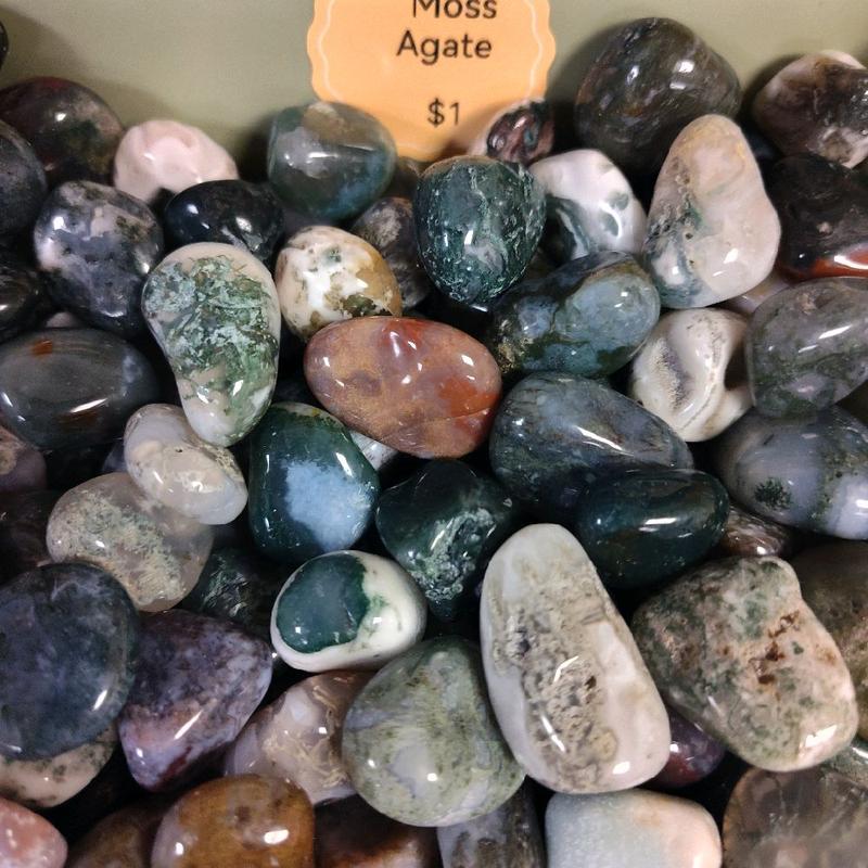 Moss Agate Tumble- Natural Gemstone for Decor and Healing