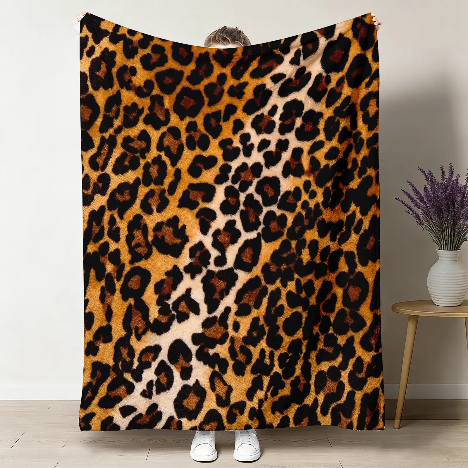 1pc Cheetah Print Flannel Throw Blanket - Multi-Size, Wrinkle-Resistant, Soft, Warm, Plush Animal Print Fluffy Large Blanket Ideal for Sofa, Home Decor, Animal Print Throws, Cheetah Print Throws