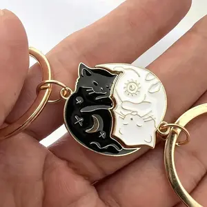 2pcs Cute Kitten Pendant Keychain - Stainless Steel & Zinc Alloy, Cartoon Cat Design with Moon & Stars, Ideal for Cat Lovers, Perfect Anniversary & Birthday Gift for Boyfriend or Girlfriend, Valentine'S Day Accessory, Cat Lover Gift|Playful Design