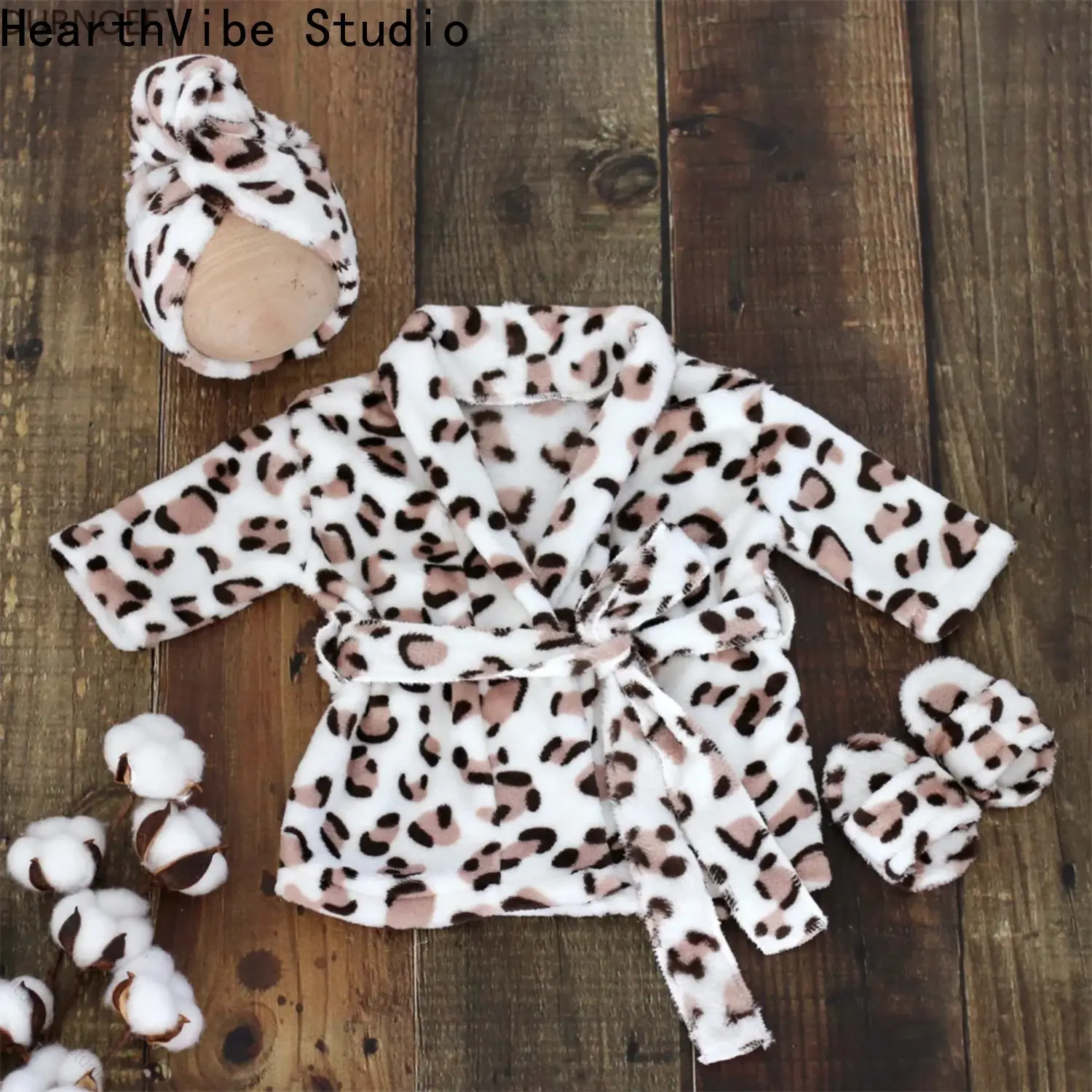 Soft Plush Baby Bath Robe and Headwrap Set, Solid White Posing Costume for Photo Shoots, Loungewear for 0 - 3 Months, Newborn Baby