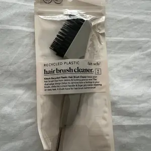 Eco-Friendly Hair Brush Cleaner