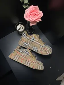 2026 Spring Women’s Rhinestone Sneakers | Luxury Bling Trainer Shoes | Fashion Casual Sparkle Sneakers Rhinestone Bling Sneakers for Women | Sparkly Casual Shoes | Lightweight Fashion Trainers Footwear Girl Running Runner Closed Breathable tiktokshopsprin