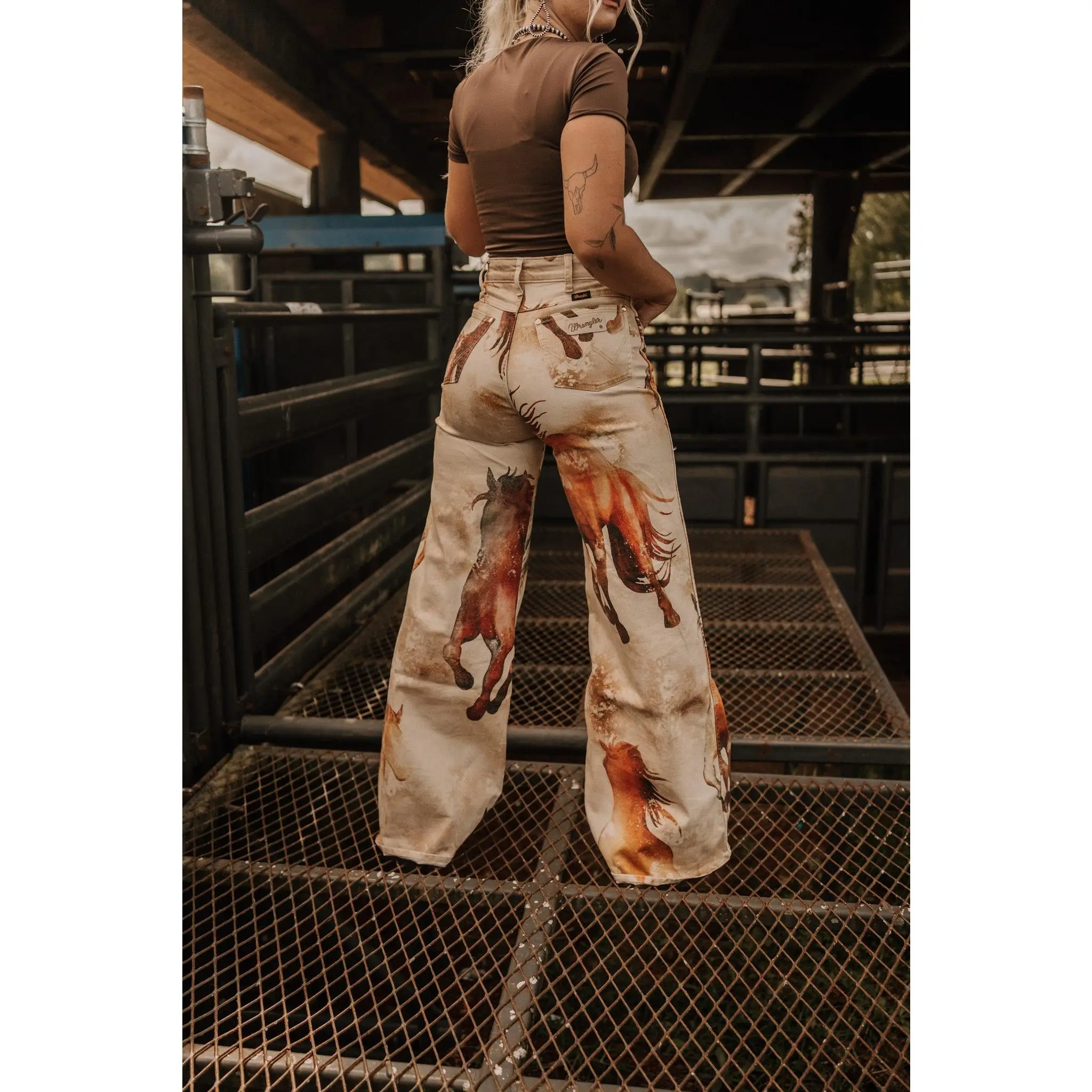 Wrangler Lainey Wilson Punchy Wild Horses, Cotton, Bottom Wrangler Lainey Wilson Punchy Wild Horses, Cotton, Bottom