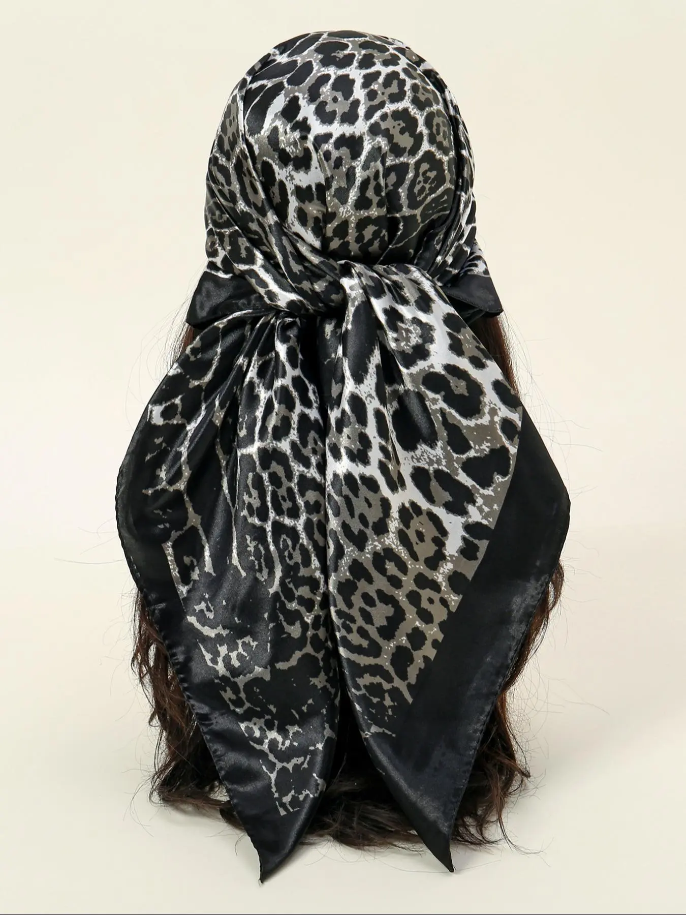 Leopard Print Square Scarf, Fashionable Soft Satin Scarf for Women, Casual Versatile Headscarf for Daily Wear, Fashion Accessories for Daily Wear, Neck Scarf