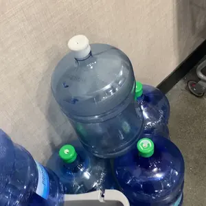 Reusable Silicone Ice Cube Mold Set, 6 Pieces with Lids, Perfect for Whiskey Cocktails, Freezer Safe, Durable & Easy Release Design, Ice Molds, Ice Cube Tray