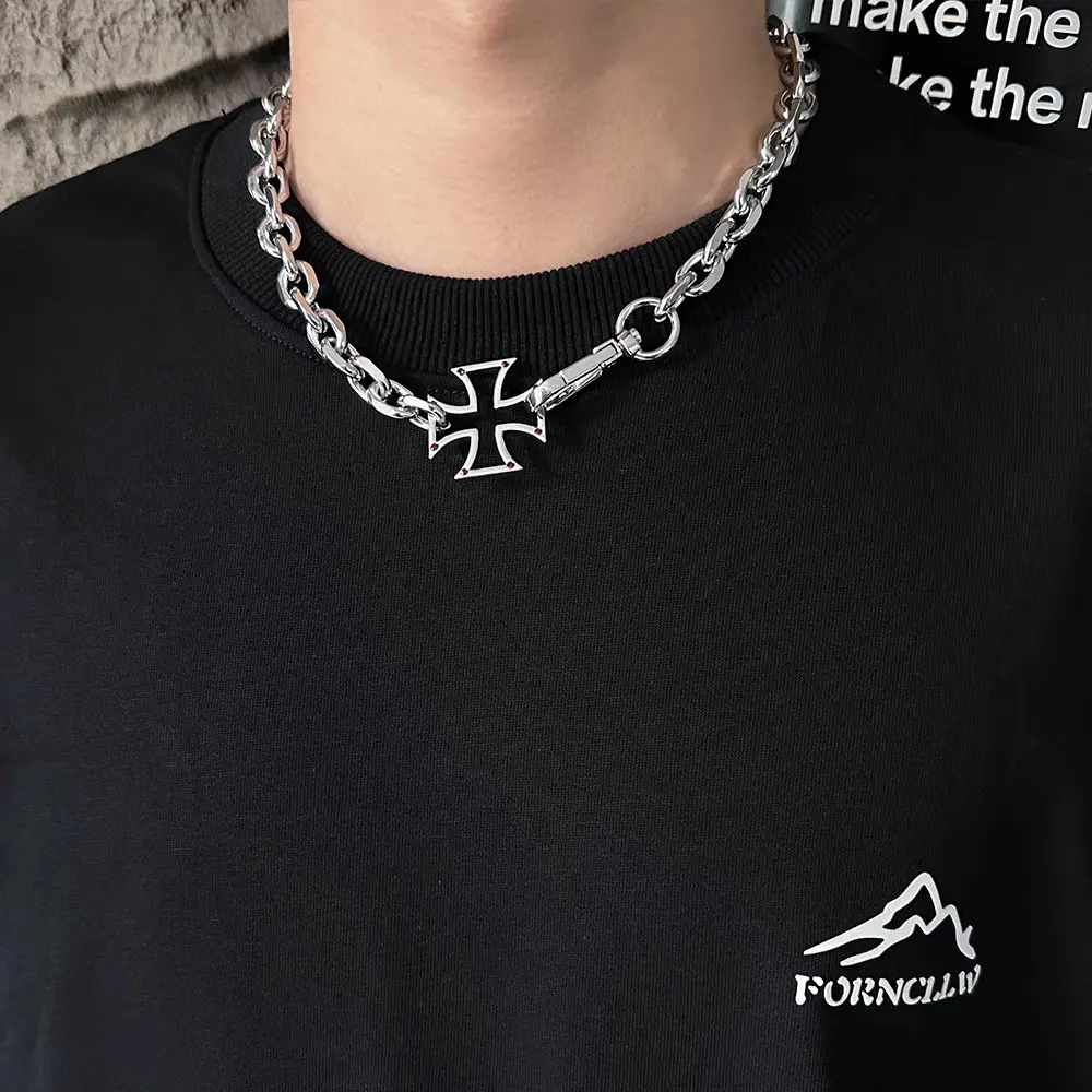 Men's Hollow Cross Necklace, Short Hip-Hop Versatile Personality Niche Trend, Women's Cuban Chain, Couple's Necklace