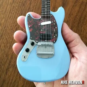 Axe Heaven -Kurt Cobain - Fender Mustang Sonic Blue Mini Guitar Replica Collectible  [Collectible Figurine/Statue/Bust] figurine/statue, Collectible
