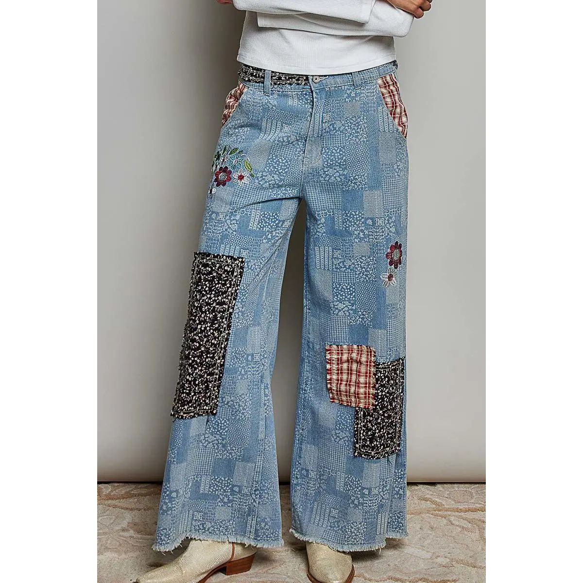 Cynthia Paisley Pattern Patch Pants