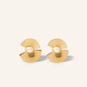 Ariana flower earrings