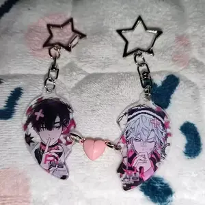 Anime ALIEN STAGE IVAN TILL Cosplay Keychain Unisex Acrylic Heart Magnet Pendant Key Chain 2Pcs/set Keyring Bag Accessories Gift