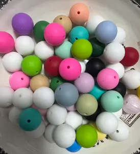 16mm & 20mm Solid color random mix silicone beads