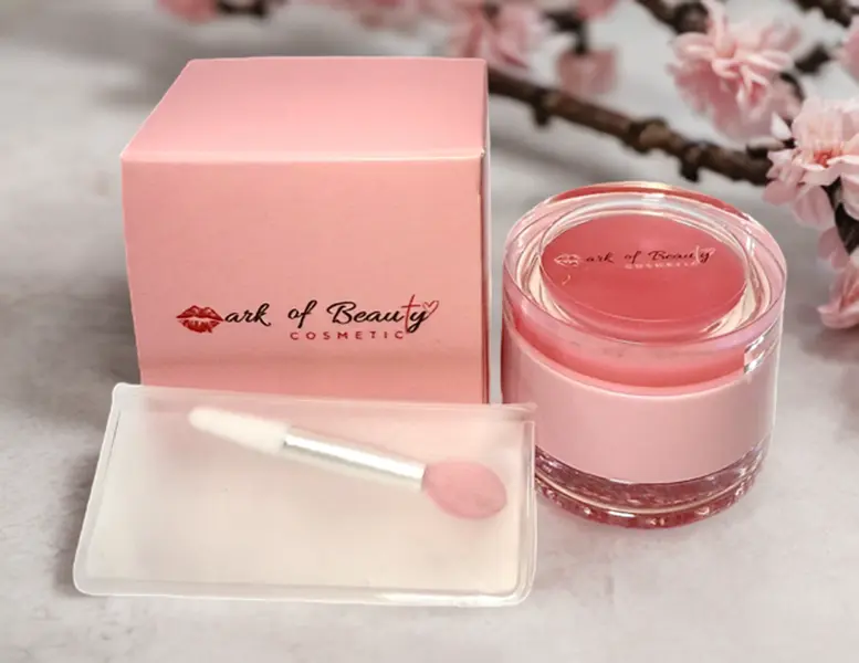 Lip Scrub/Mask (Strawberry) with applicator Lip Scrub/Mask (Strawberry) with applicator