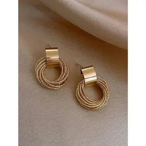 1pair Bridal Hollow Out Circle Earrings, Simple & Stylish Multi-Layered Wrap Stud Earrings For Women Party Halloween Gold Hoop Jewelry
