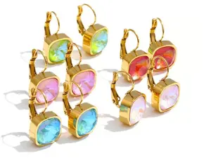 E220- Beautiful Crystal Zirconia Earrings!