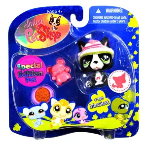 Hasbro Year 2008 Littlest Pet Shop Portable Pets "Special Edition Pet - Messiest" Series Collectible Bobble Head Pet Figure Set #978 - Black and White Boston Terrier Puppy Dog with Winter Hat, Puppy Toy and Dog Bowl with "Food" (92707)