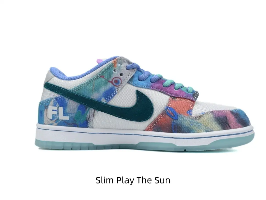 Vibrant Abstract Graffiti Multi Tone Low Top Cushion Skate Sneakers Unisex, Soft Canvas Suede Mix & Translucent Cyan Rubber Outsole #SkateShoes #ArtStreetSneakers #UnisexKicks