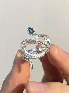 Silver Color Snake Ring for Women, Unique Daily Wear Jewelry, Stylish Ladies' Accessory, Perfect Gift Idea