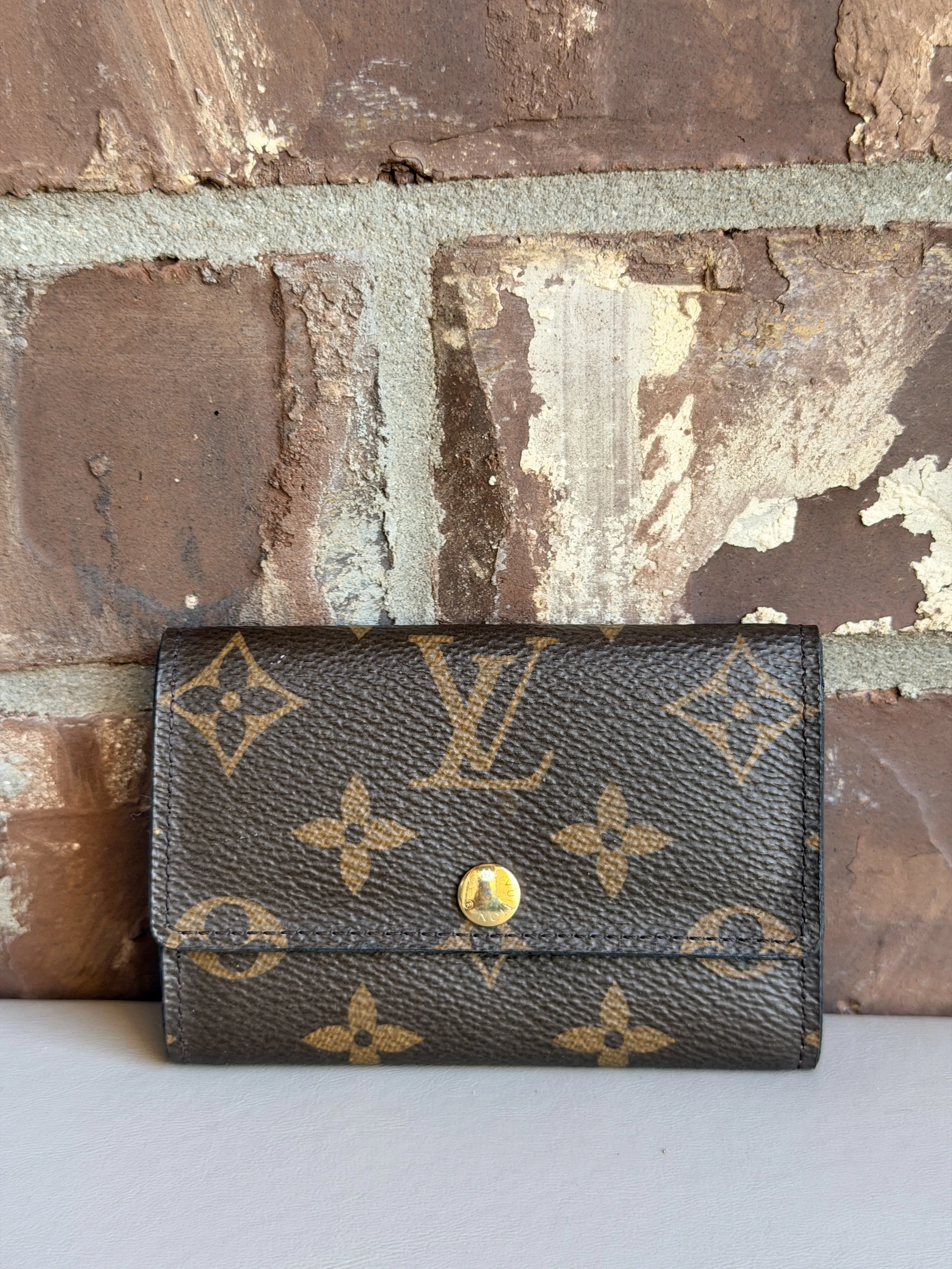 Pre-owned Louis Vuitton canvas Small leather goods Monogram 6 Key 67345